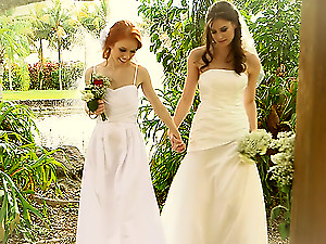 It\'s A Nice Day For A White Lez Wedding